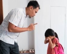 dad shouting on his daughter