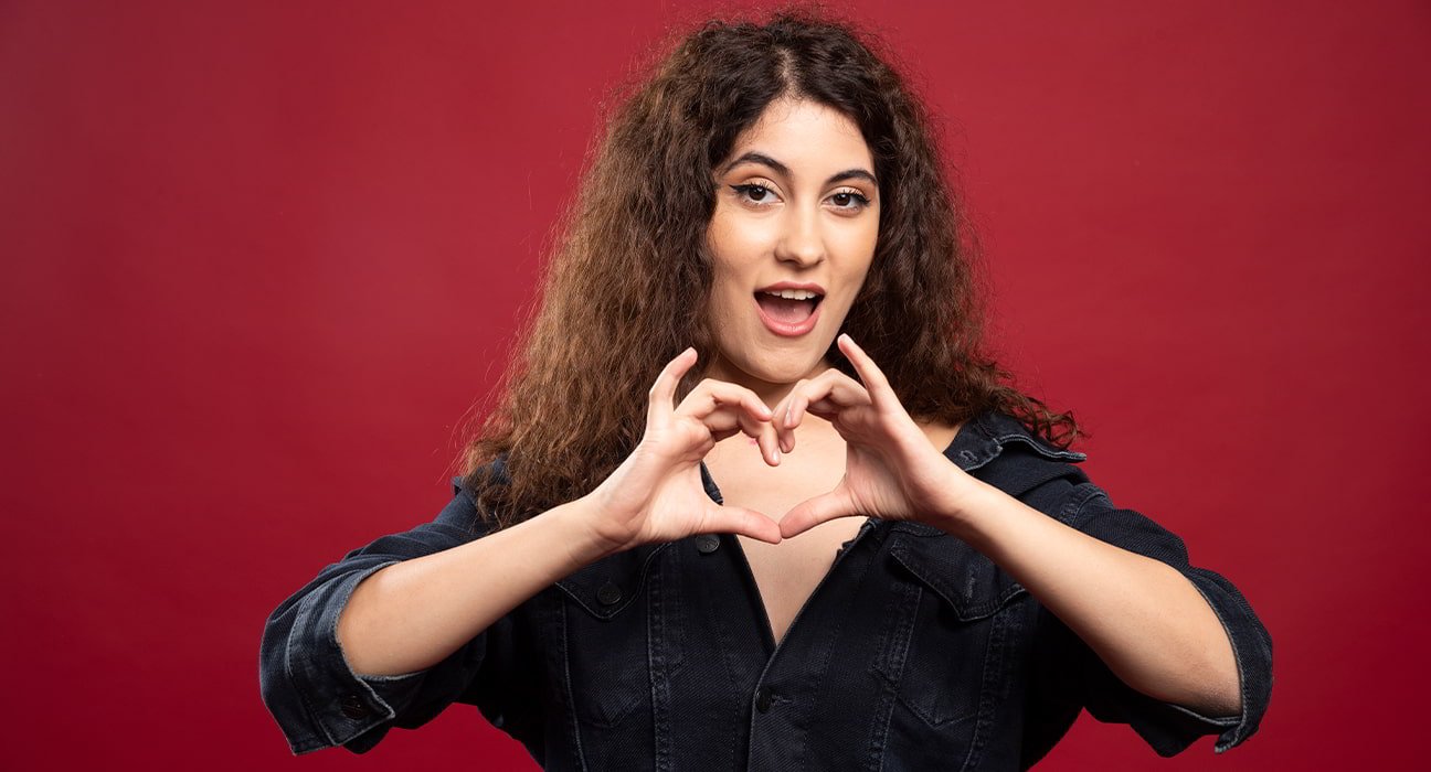 18-year-old-women-diagnosed-with-love-brain
