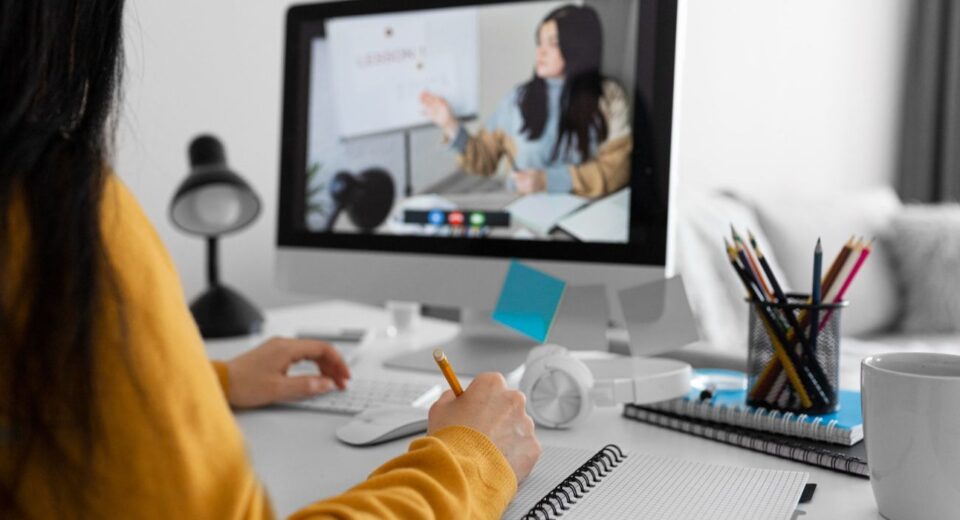 Challenges of Being a Student in an Online College and How to Overcome Them