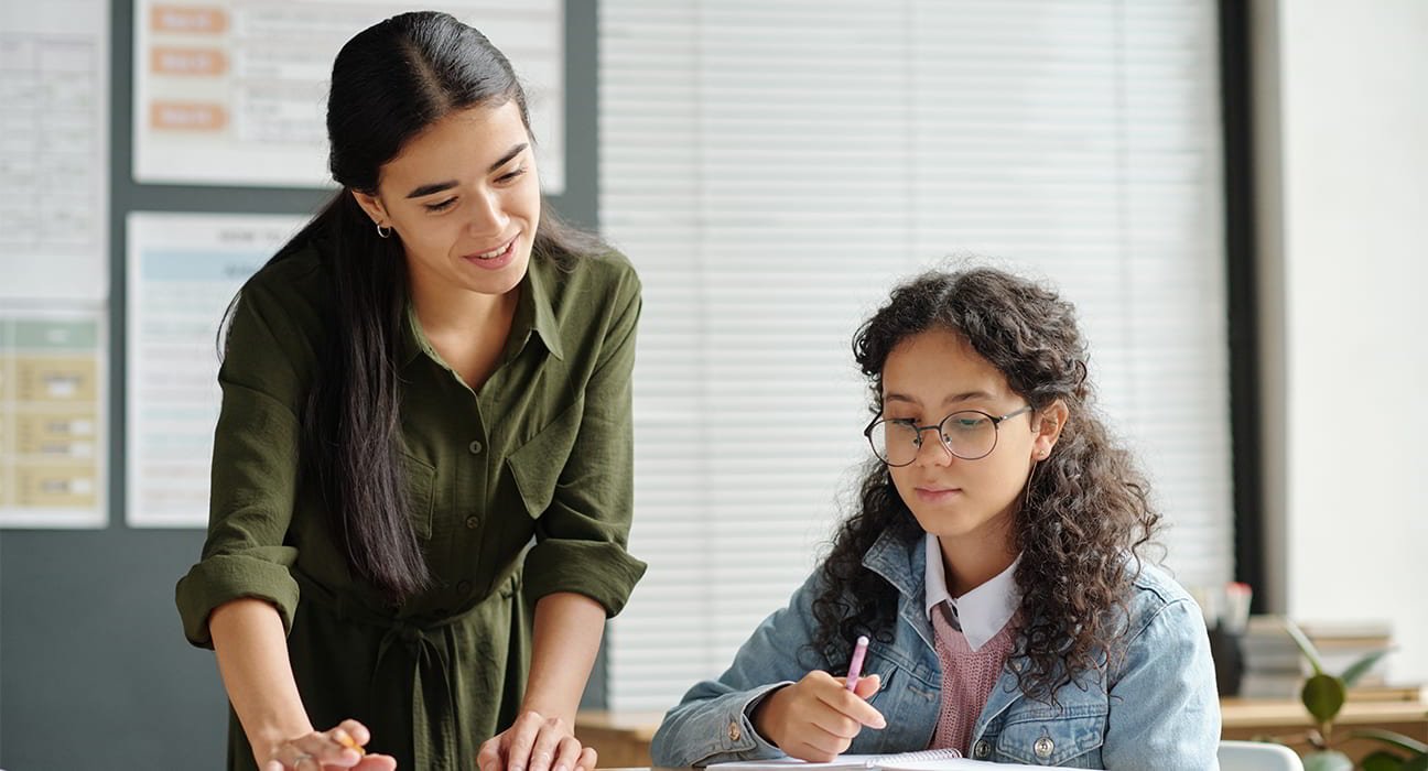 crucial-role-of-career-counselors-in-schools