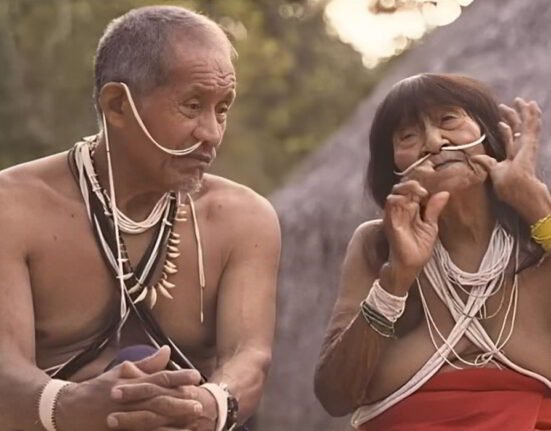 amazon-tribe-addicted-to-social-media-and-porn-after-internet-installation