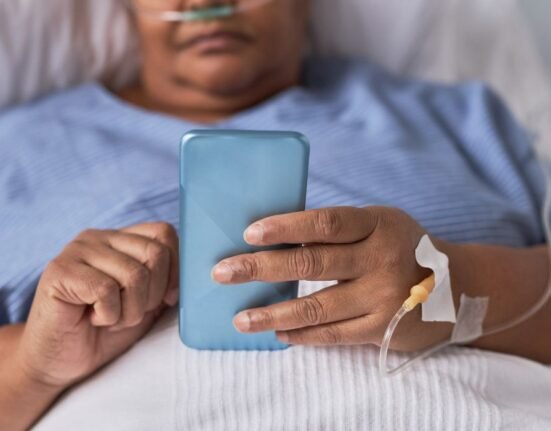 embracing-your-new-normal-coping-with-physical-changes-after-cancer