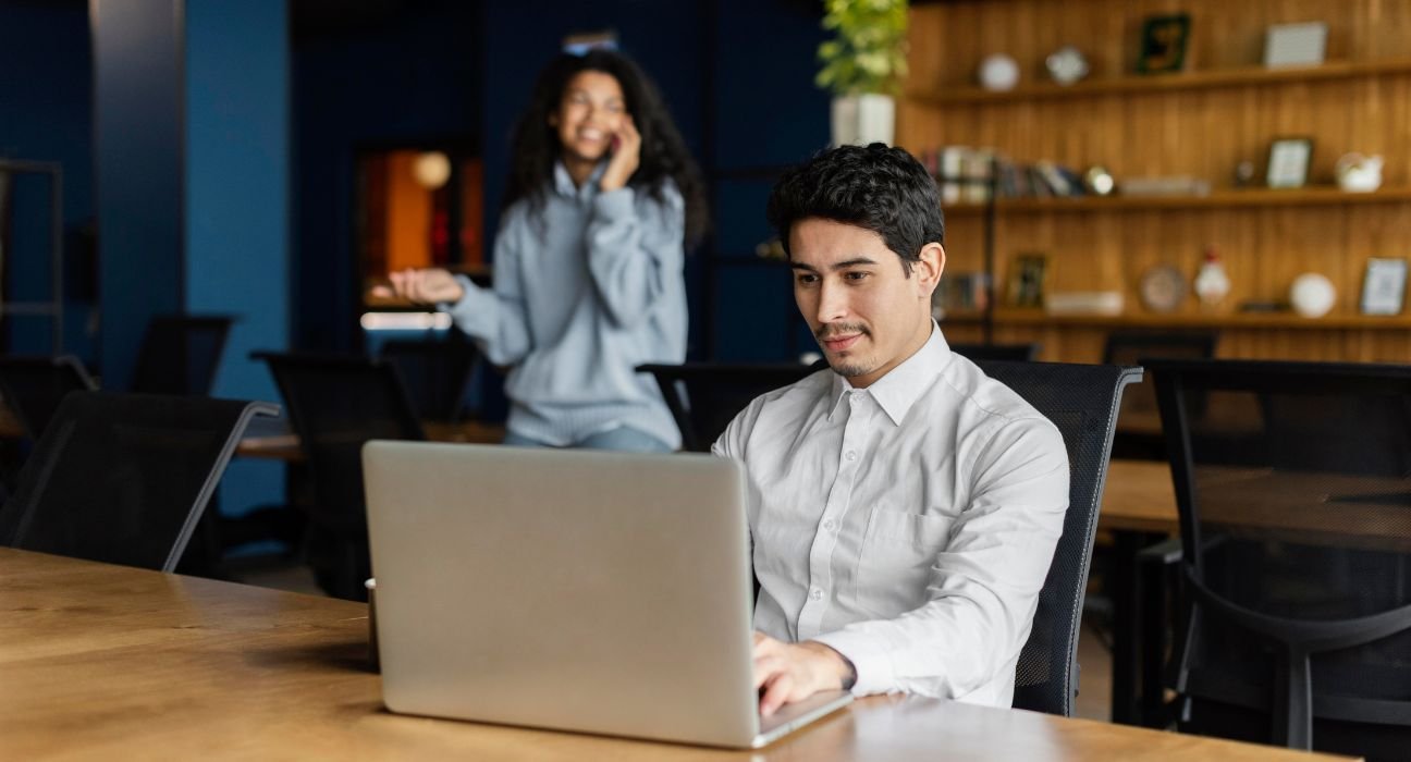 office-vs-home-which-work-environment-better-supports-mental-well-being
