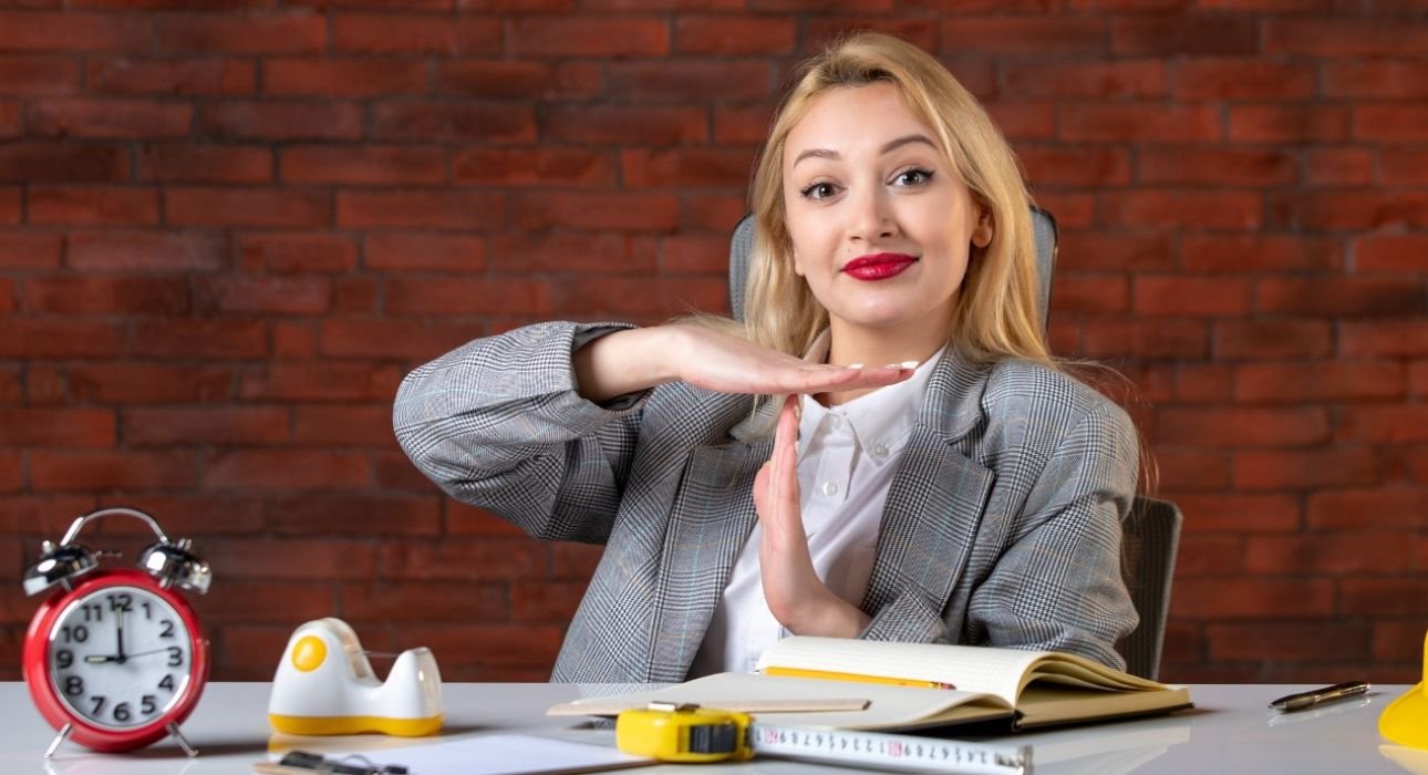 4-workplace-hacks-to-master-time-boundaries-and-your-success