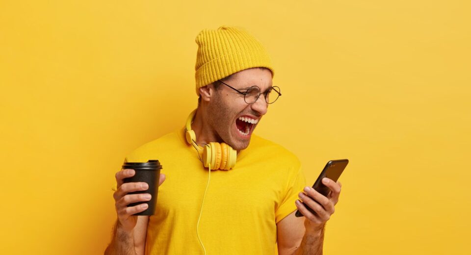 View of Prevalence of phantom vibration syndrome and its associated factors ...