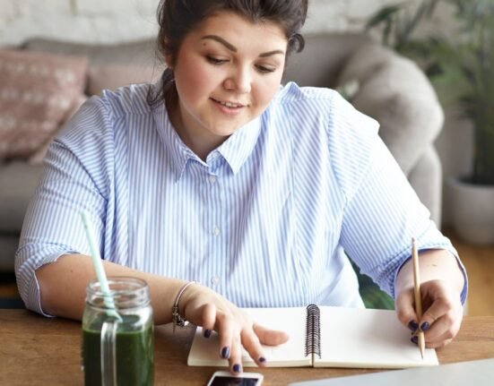 6-expert-recommended-habits-for-building-financial-resilience