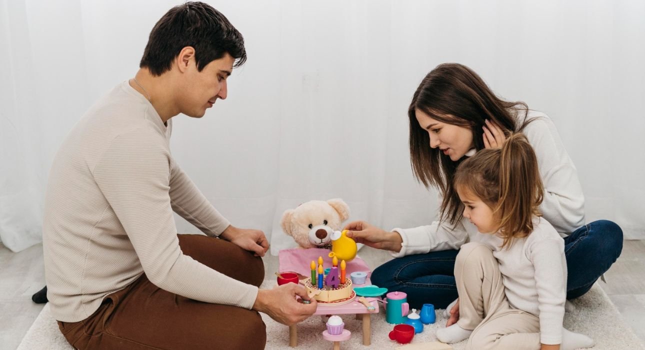 how-parental-genes-create-environments-that-influence-child-development