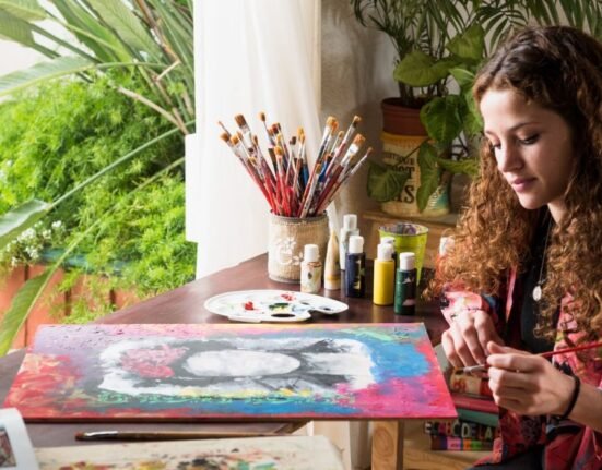 a-comprehensive-guide-to-therapeutic-art-and-art-therapy