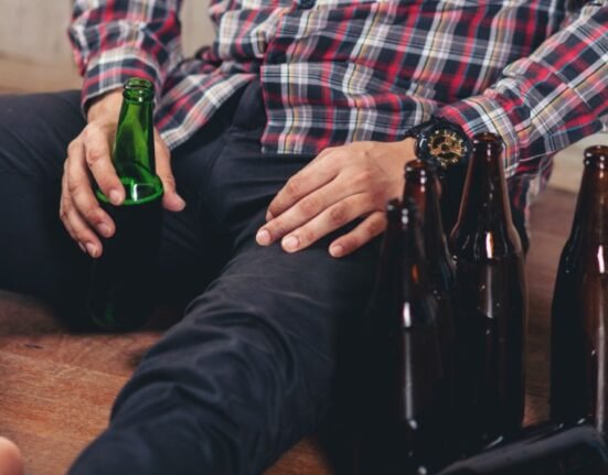 can-drinking-alcohol-cause-a-fib-exploring-the-link-between-alcohol-consumption-and-irregular-heart-rhythms