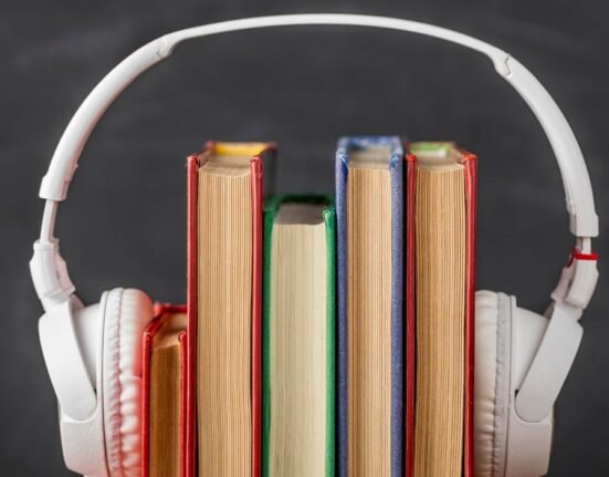 how-audiobooks-improve-mental-health-a-narrative-psychology-perspective