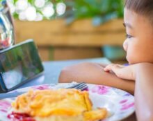 how-cartoons-can-shape-kids-long-term-eating-habits