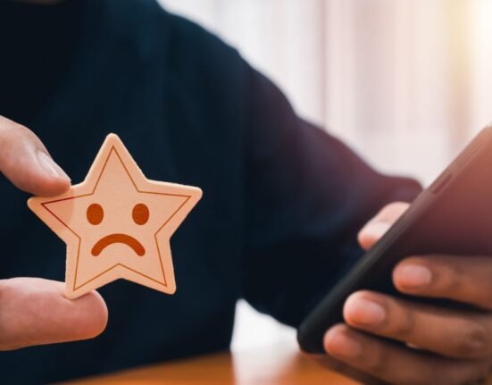 how-negative-reviews-affect-mental-health