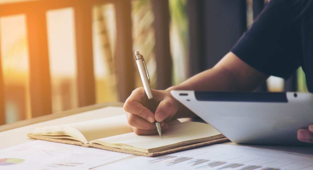 how-magazine-writing-enhances-academic-communication