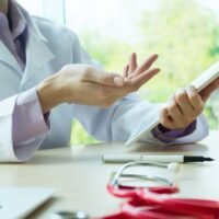 the-role-of-illusory-beliefs-in-shaping-risky-health-behaviors