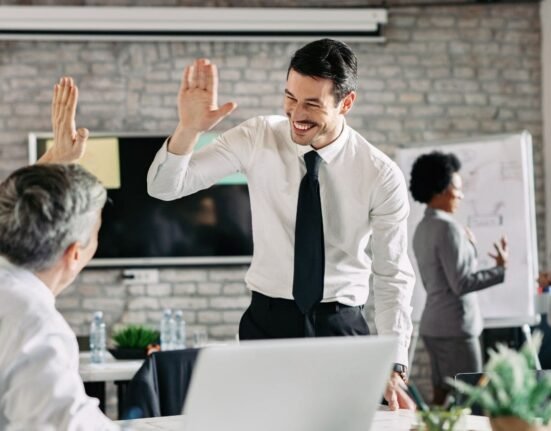 what-successful-people-always-do-in-their-free-time-a-psychological-take