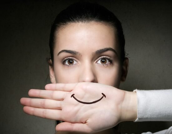 when-positivity-becomes-a-burden-understanding-forced-optimism