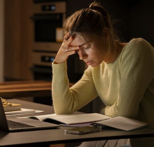 family-expectations-and-the-emotional-burden-of-doctoral-life