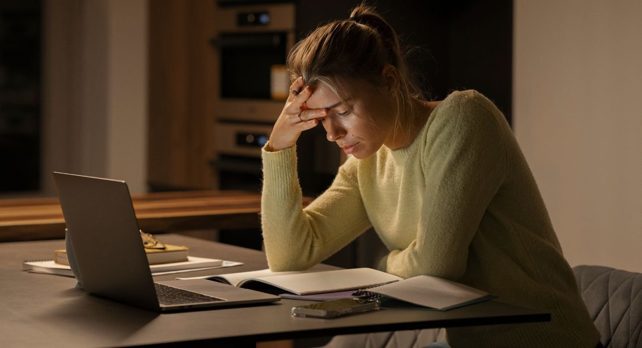 family-expectations-and-the-emotional-burden-of-doctoral-life