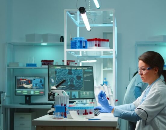 pinealon-peptide-a-molecular-tool-for-neuroprotective-and-cellular-research