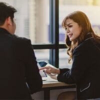 the-psychology-of-instant-connection-why-strangers-can-feel-so-familiar