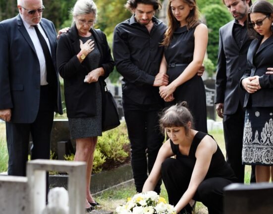 what-different-cultures-teach-us-about-healthy-grieving