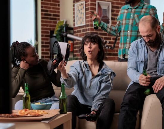 how-television-shapes-stereotypes-the-impact-of-media-representation-on-society-and-psychology