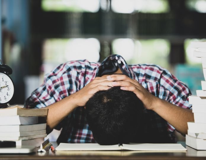 the-hidden-cost-of-academic-competition-how-scores-and-rankings-affect-student
