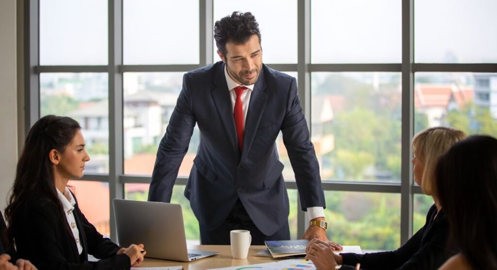 the-hidden-struggles-of-leadership-mental-health-challenges-in-educational-corporate-1