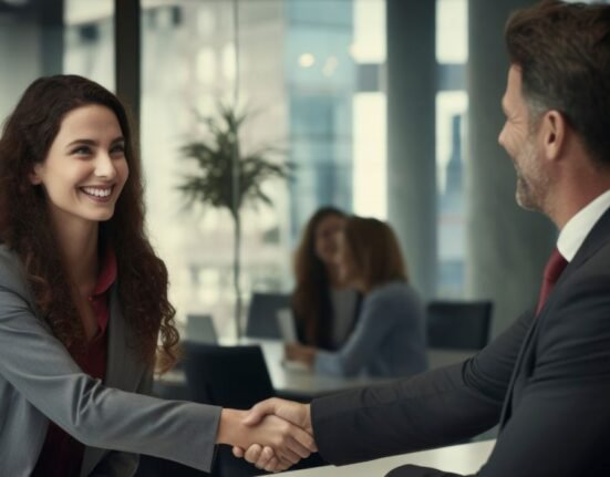 the-psychology-of-peer-pressure-in-internships-and-normalising-pay-to-intern-models