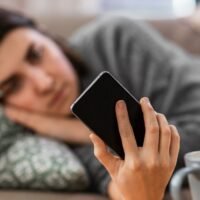why-you-cant-stop-doomscrolling-and-what-to-do-instead