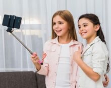 behind-the-scenes-inside-the-world-of-kid-influencers