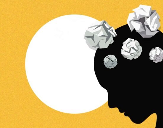 the-brains-negative-bias-why-we-anticipate-the-worst