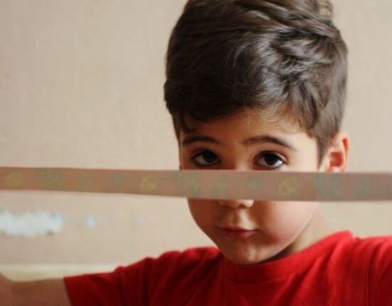 fitting-in-the-box-how-unrealistic-standards-shape-childrens-identity