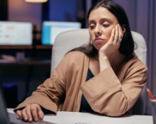 how-the-dopamine-economy-creates-digital-fatigue