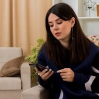 the-psychology-behind-feeling-safe-with-our-phone