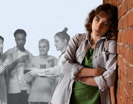 why-solitude-recharges-but-social-anxiety-suffocates