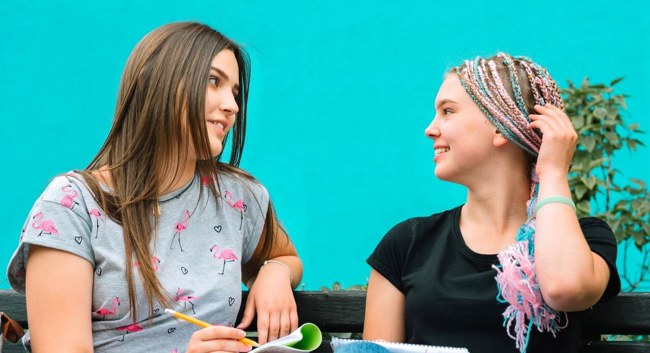 why-therapy-isnt-the-same-as-friendship-the-science-behind-empathy-and-expertise