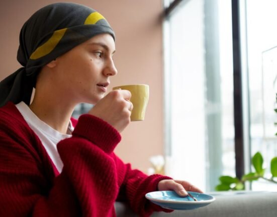 how-to-practice-emotional-self-care-as-a-cancer-patient
