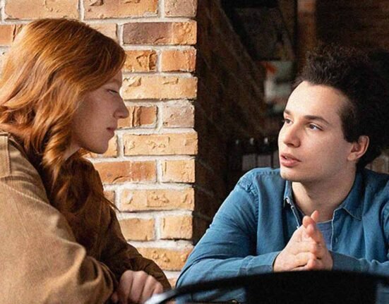 the-altruistic-confession-problem-why-kindness-gets-awkward-when-spoken-out-loud