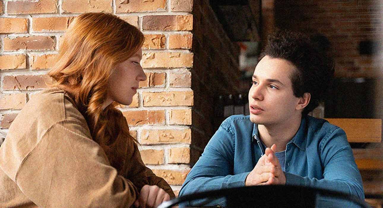 the-altruistic-confession-problem-why-kindness-gets-awkward-when-spoken-out-loud