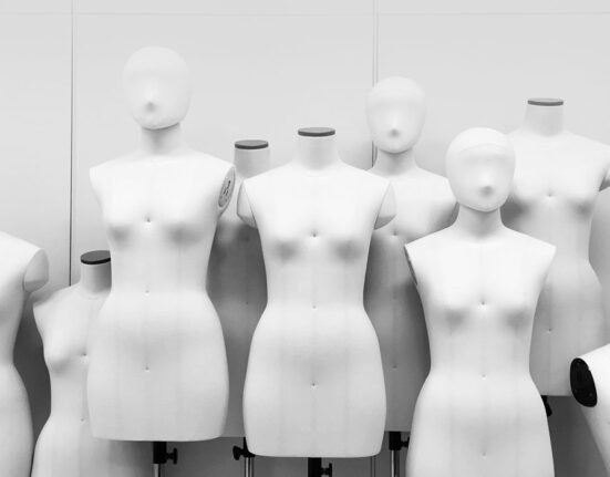 inclusive-mannequins-how-retail-displays-are-normalising-disability