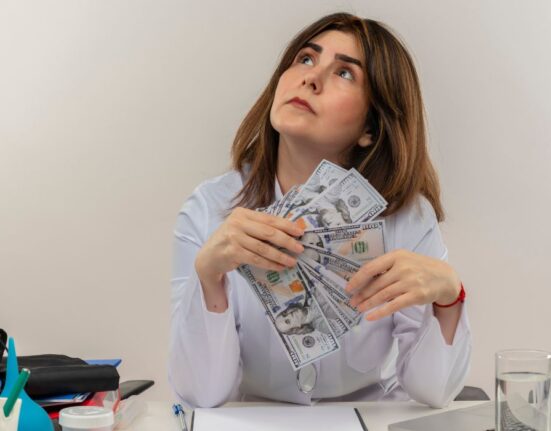 income-tax-anxiety-the-mental-health-effects-of-us-salary