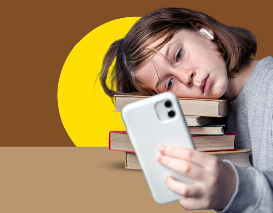 screen-fatigue-and-academic-stress-in-the-age-of-digital-education