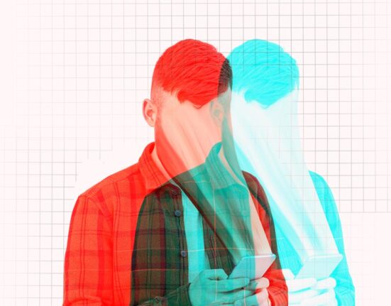 the-psychology-of-early-social-media-exposure-growing-up-online