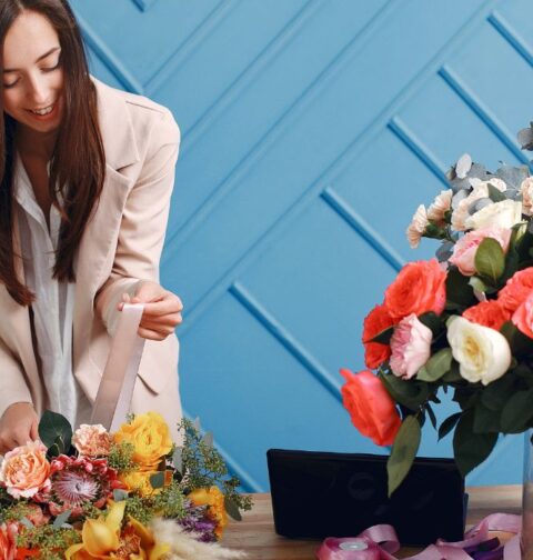 ways-to-personalize-a-bouquet-to-match-moms-unique-style