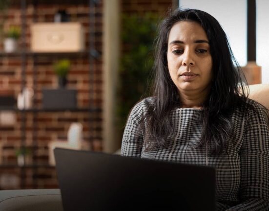 rising-youth-unemployment-in-2026-deeply-affects-young-women