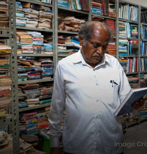 from-bus-conductor-to-padma-shri-the-man-who-built-indias-largest-free-library
