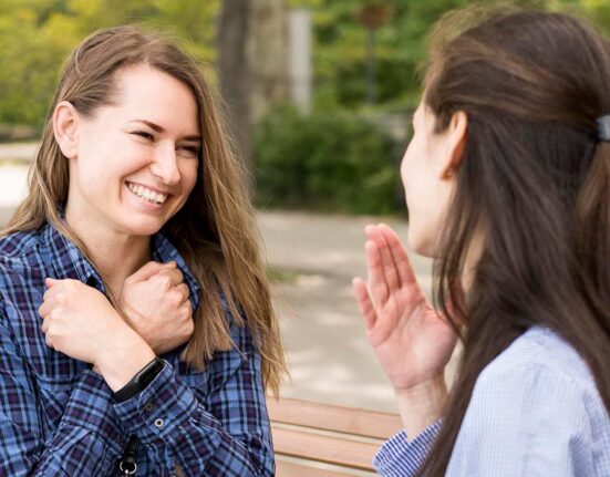extraversion-are-we-born-outgoing-or-made-that-way