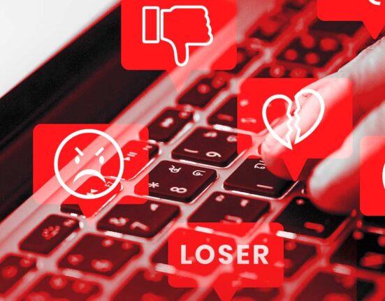 internet-vigilantism-in-india-the-rise-of-online-justice-and-public-shaming