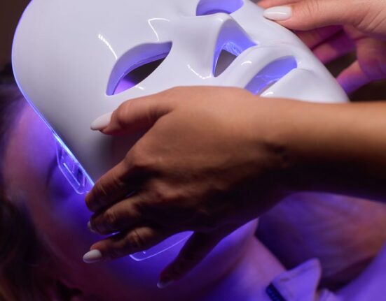 led-face-mask-shopping-questions-to-ask-before-you-buy